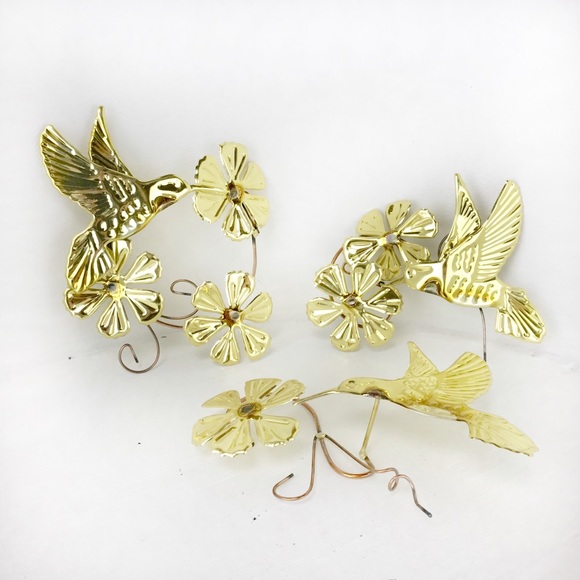 Vintage Other - Vintage Gold Birds and Flowers Wall Hangings